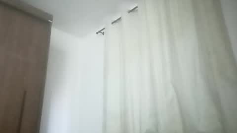 Snapshot of wildbrdick chatting on 04-17-26, 09:34 wildbrdick online show from 04-17-26, 09:34