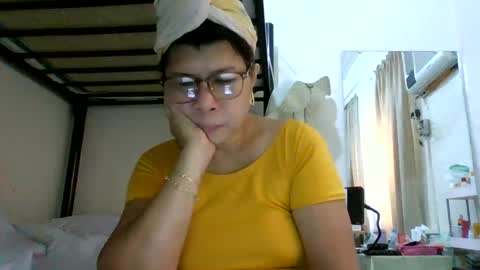 Snapshot of wildbrownchick69 chatting on 06-24-26, 04:33 WildChick online show from 06-24-26, 04:33