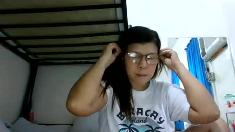 Snapshot of wildbrownchick69 chatting on 07-07-26, 06:05 WildChick online show from 07-07-26, 06:05