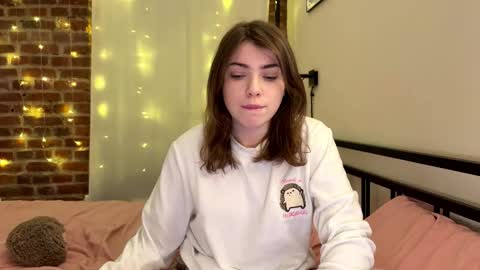 Snapshot of wilddesire__ chatting on 12-21-25, 05:53 Lina online show from 12-21-25, 05:53