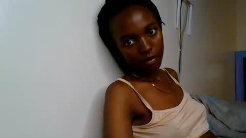 Snapshot of wildflowr chatting on 06-29-26, 11:21 wildflowr online show from 06-29-26, 11:21