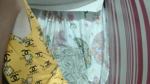 Snapshot of wildpoohkhaye chatting on 03-11-25, 09:04 wildpoohkhaye online show from 03-11-25, 09:04