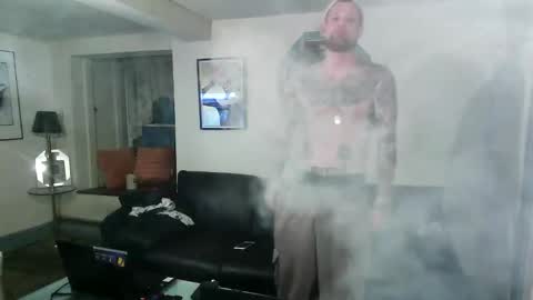 Snapshot of wildrobjr9 chatting on 02-04-25, 04:15 RobBangz online show from 02-04-25, 04:15