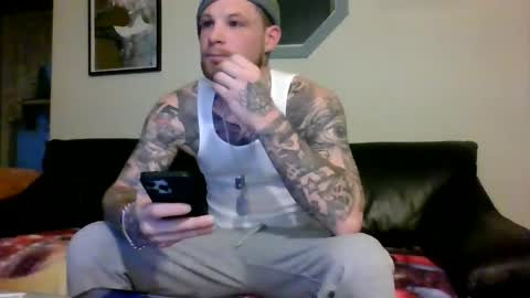 Snapshot of wildrobjr9 chatting on 02-09-25, 03:00 RobBangz online show from 02-09-25, 03:00