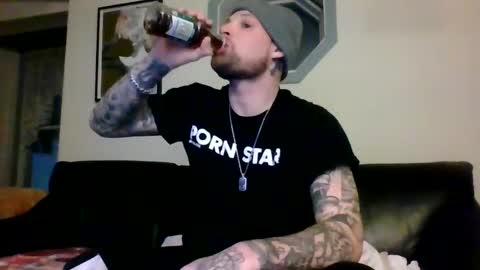 Snapshot of wildrobjr9 chatting on 02-09-25, 06:54 RobBangz online show from 02-09-25, 06:54