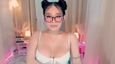 Snapshot of wildsassy0719 chatting on 10-12-25, 03:05 shea online show from 10-12-25, 03:05