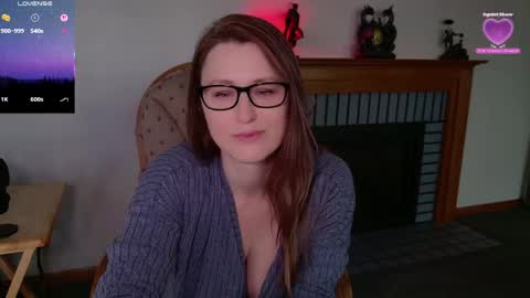 Snapshot of wildsouthernpeach chatting on 04-29-26, 04:22 Ivy online show from 04-29-26, 04:22