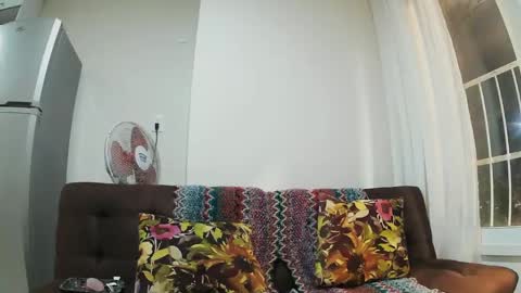 Snapshot of wildstrawberry30 chatting on 03-02-25, 12:53 Wild Strawberry online show from 03-02-25, 12:53