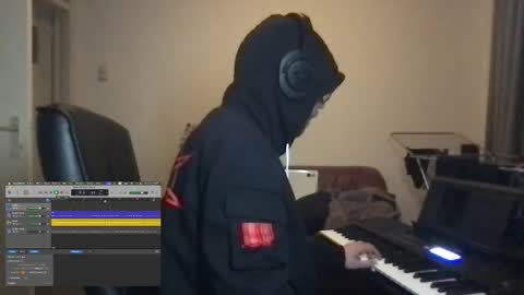 wildtux240722 online show from 03-01-26, 04:47