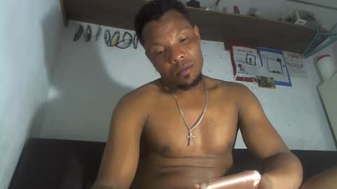 Snapshot of wilfer484725 chatting on 02-16-25, 11:48 wilfer online show from 02-16-25, 11:48