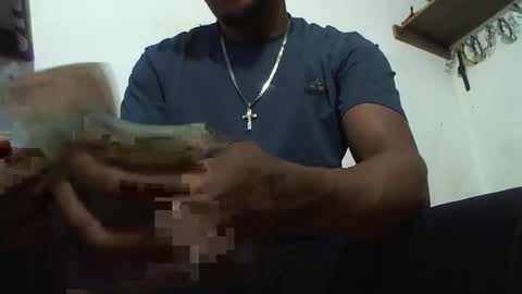 Snapshot of wilfer484725 chatting on 09-28-25, 02:06 wilfer online show from 09-28-25, 02:06