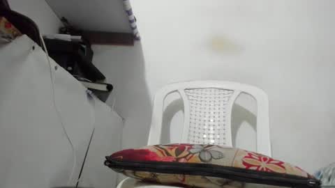 Snapshot of wilfer484725 chatting on 11-16-25, 04:07 wilfer online show from 11-16-25, 04:07