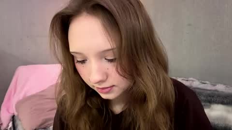 Olivia online show from 03-29-26, 03:12