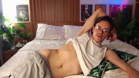 William online show from 02-06-26, 01:58