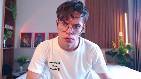 William online show from 03-26-26, 08:09