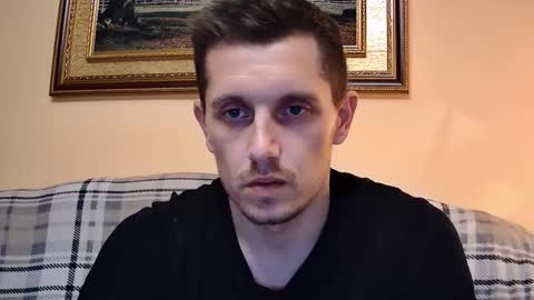 Snapshot of williamarron93 chatting on 12-16-25, 01:43 williamarron93 online show from 12-16-25, 01:43