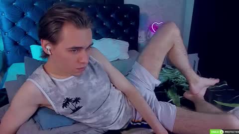 William online show from 11-27-25, 04:25