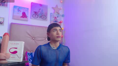 Snapshot of willians__ chatting on 11-18-25, 03:56 willians__ online show from 11-18-25, 03:56