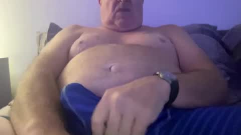 willieb777 online show from 10-04-25, 08:07