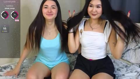 Lia and Gabby online show from 01-07-26, 02:08