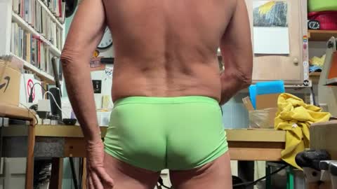 Snapshot of willirob chatting on 07-29-26, 02:04 William online show from 07-29-26, 02:04