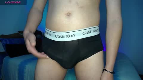 Snapshot of willmonkey chatting on 12-18-24, 10:13 willmonkey online show from 12-18-24, 10:13