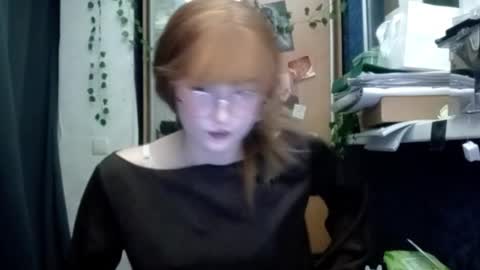 Phoebe online show from 03-26-26, 08:36