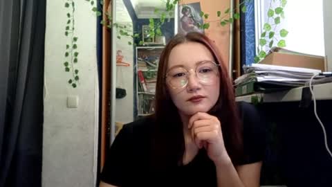 Phoebe online show from 04-10-26, 03:06