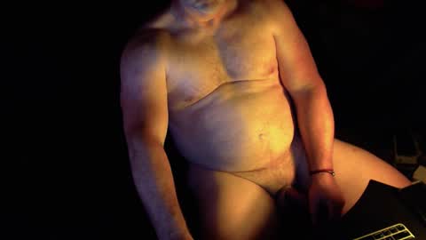 Snapshot of willwill2222 chatting on 11-27-25, 04:58 John online show from 11-27-25, 04:58