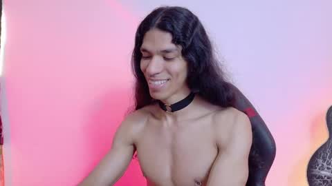 Snapshot of willy_veins chatting on 04-22-26, 04:30 willy_veins online show from 04-22-26, 04:30