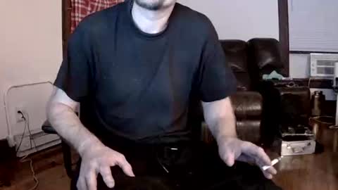 willydogg83 online show from 11-10-25, 01:26