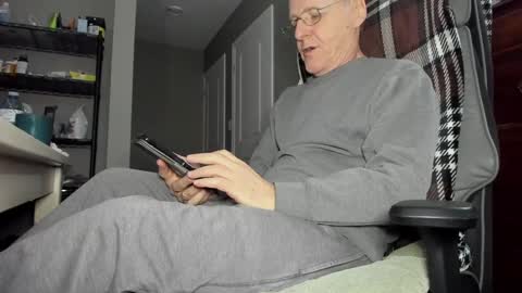 Snapshot of willyskynn chatting on 12-31-24, 09:28 WillySkynn online show from 12-31-24, 09:28