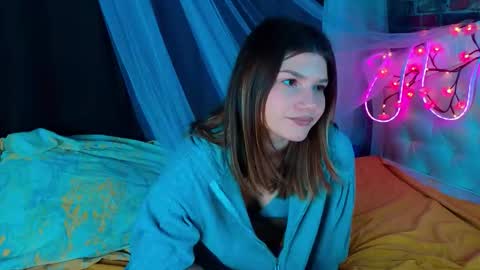 Vicki3 online show from 03-01-26, 10:28