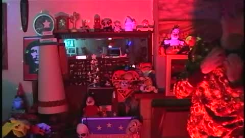 Snapshot of wimpie249157 chatting on 11-17-25, 06:46 Wimpie online show from 11-17-25, 06:46