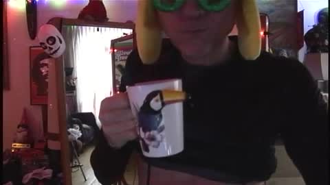 Snapshot of wimpie249157 chatting on 12-14-25, 09:25 Wimpie online show from 12-14-25, 09:25