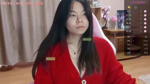 Snapshot of win_nie chatting on 09-17-25, 06:04 Winnie online show from 09-17-25, 06:04