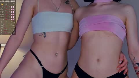 Amalia and Mia online show from 02-17-25, 01:10