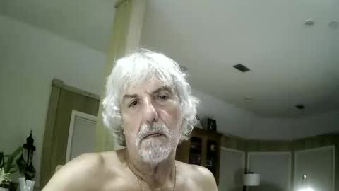 Snapshot of winedog2020 chatting on 05-28-26, 01:58 Gundja Man online show from 05-28-26, 01:58
