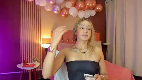 Snapshot of wini_fer chatting on 07-16-26, 12:33 Wini Fer online show from 07-16-26, 12:33