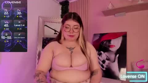 Snapshot of winnie_mya chatting on 07-04-26, 03:13 Winnie online show from 07-04-26, 03:13