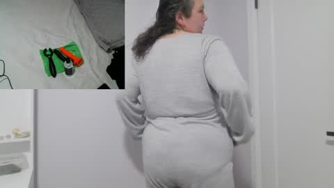 Winnie online show from 03-28-26, 05:40