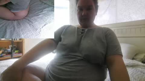 Winnie online show from 04-19-26, 04:28