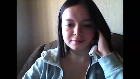 Snapshot of winter__white_rose chatting on 02-10-25, 01:22 Emma online show from 02-10-25, 01:22