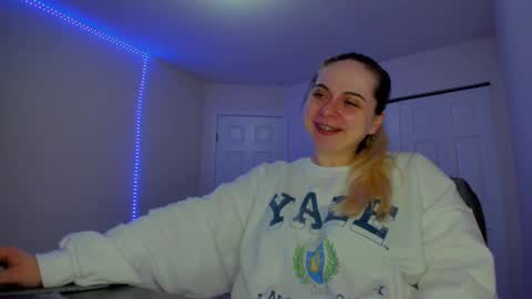 Winter Miracle online show from 03-04-25, 03:33