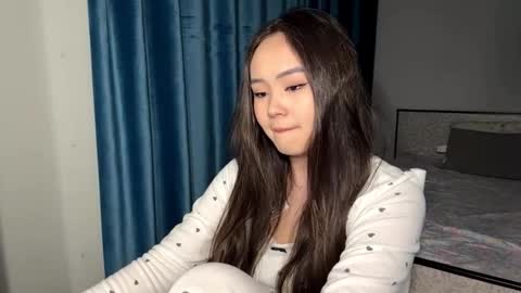 Amina online show from 03-30-26, 02:18