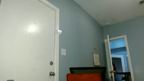 Snapshot of wishhwashy22 chatting on 12-13-24, 05:00 Chanel online show from 12-13-24, 05:00