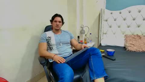 Wiston online show from 02-13-26, 01:51