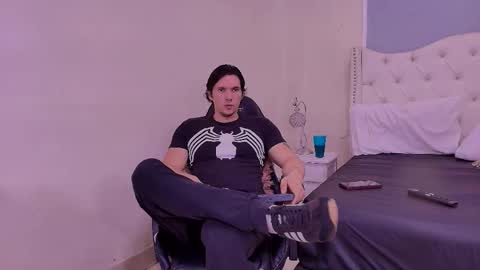 Wiston online show from 03-18-26, 01:14