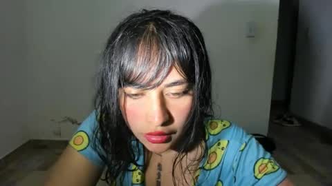 witch_3333 online show from 06-15-26, 04:25