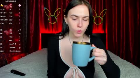 Kira online show from 04-09-26, 06:13